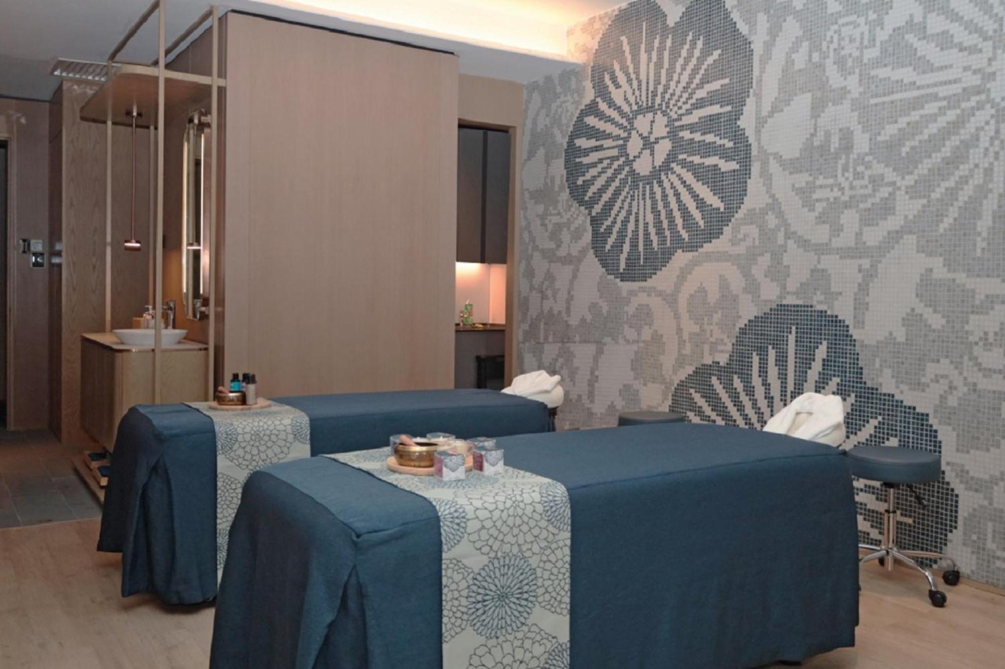 מלון באייאן לפאס Amari Spice Penang מראה חיצוני תמונה A treatment room at the Four Seasons Spa